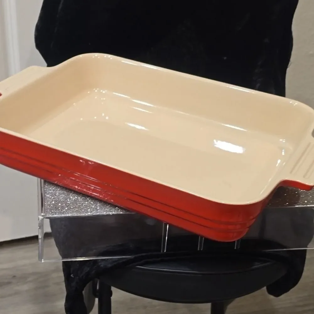 Le Creuset 32cm Rectangular‎ Baking Dish- Carmin